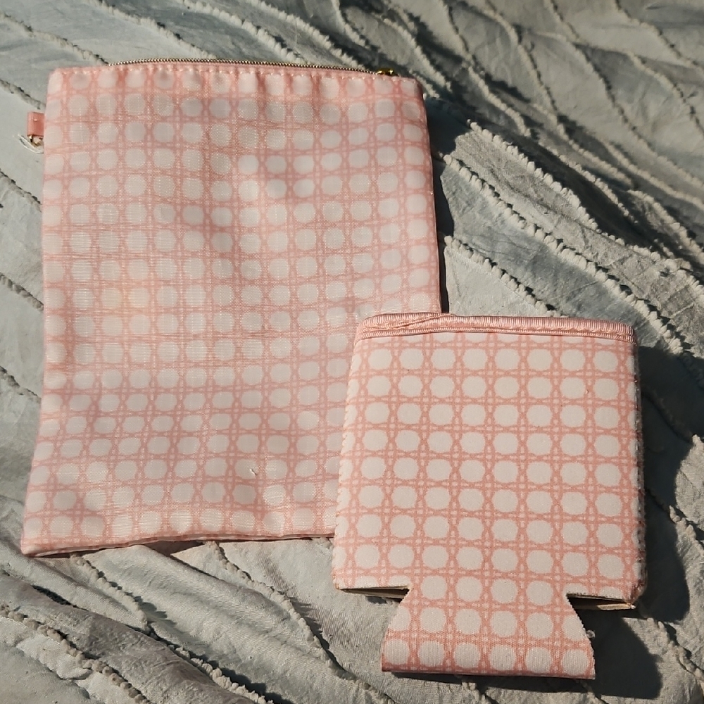 Lilly Pulitzer Pink and White Geometric Pouch